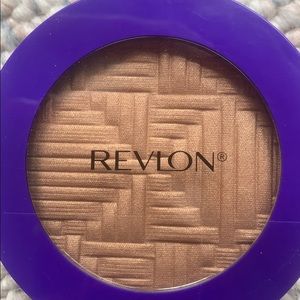 Revlon highlighter
